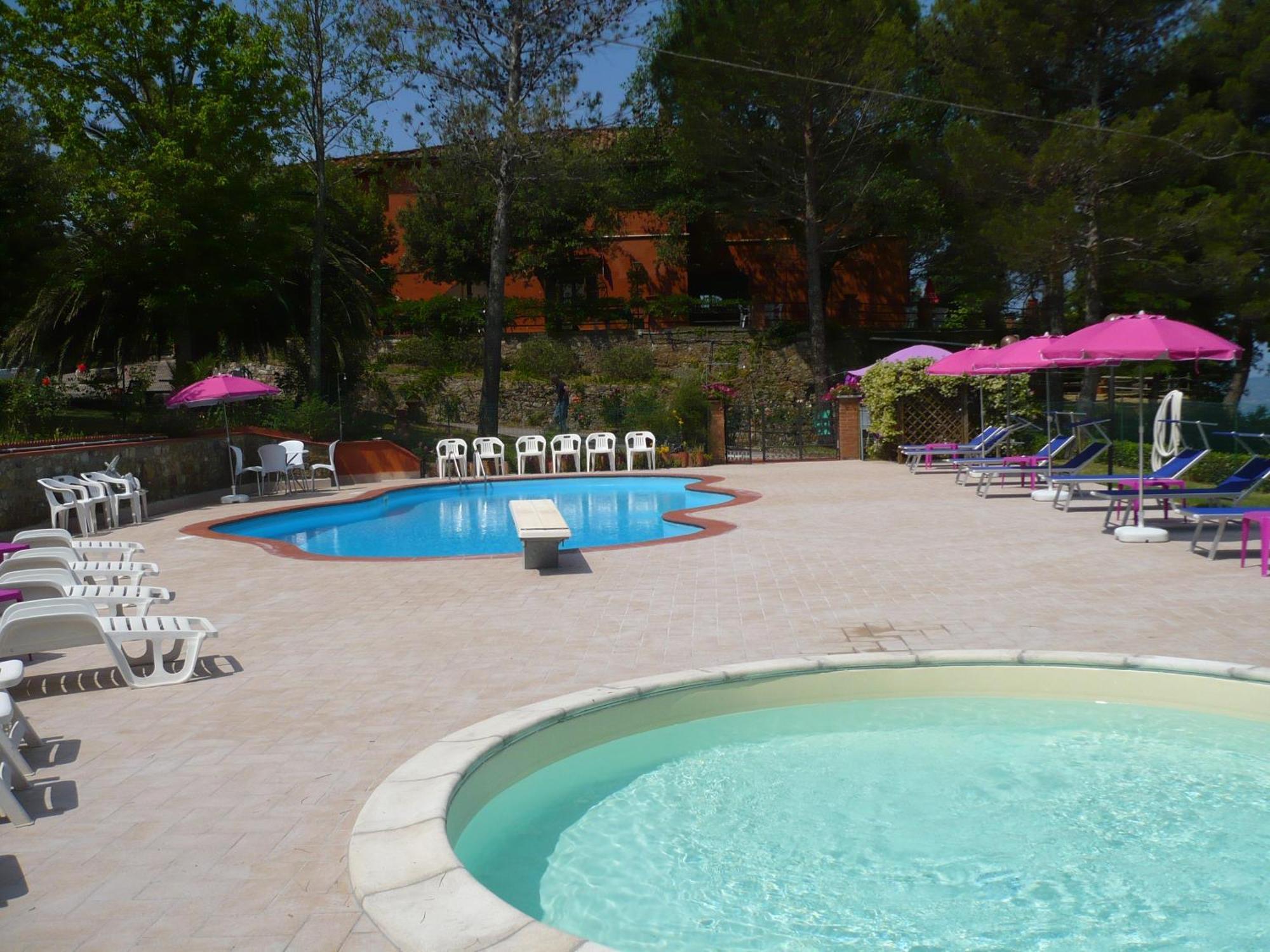 Hotel Il Poggetto Castellina Marittima Exterior photo