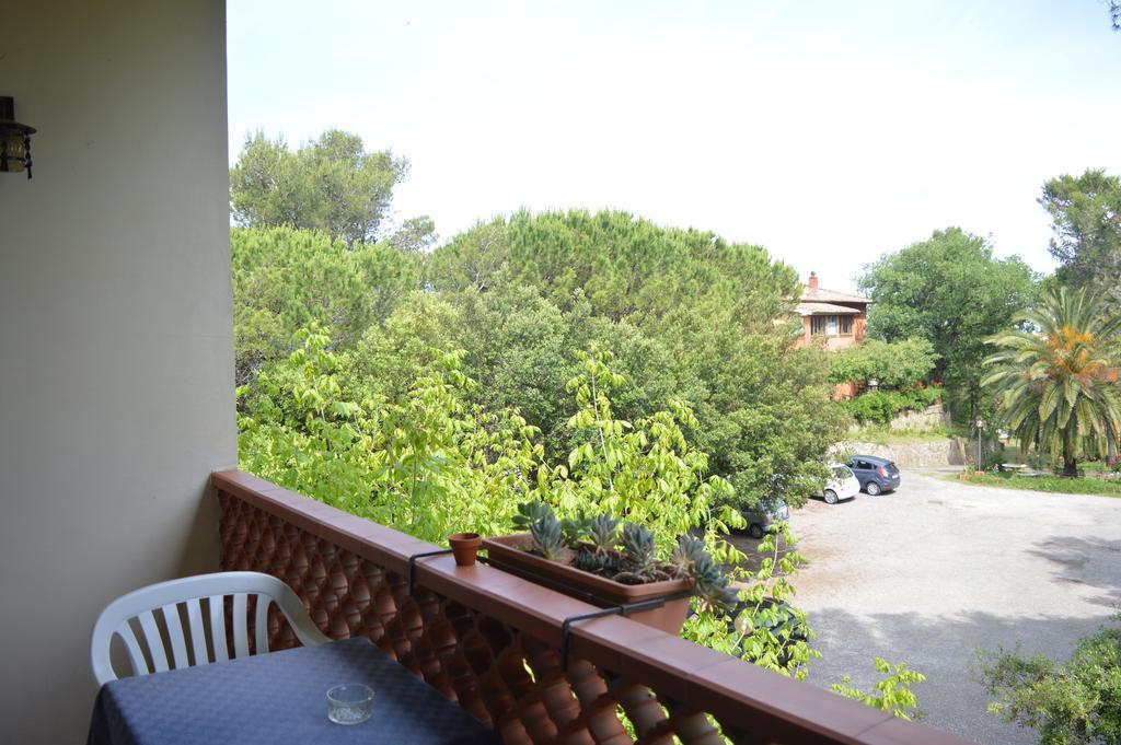 Hotel Il Poggetto Castellina Marittima Exterior photo