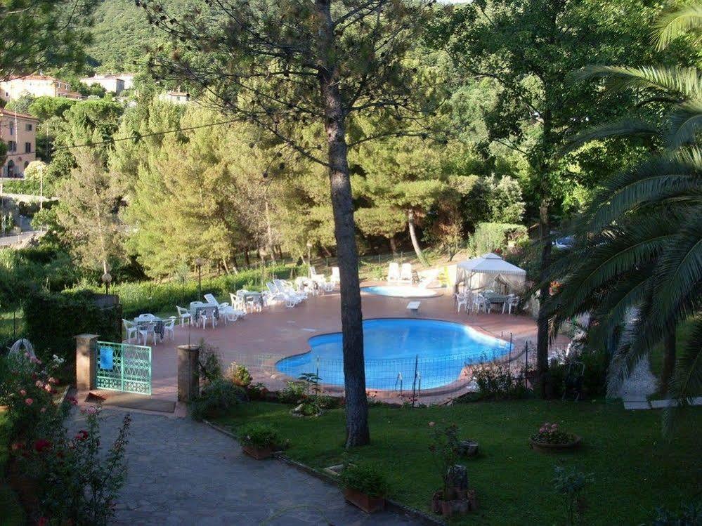 Hotel Il Poggetto Castellina Marittima Exterior photo
